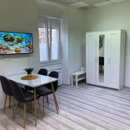 Beauty In Centar Apartment Pula